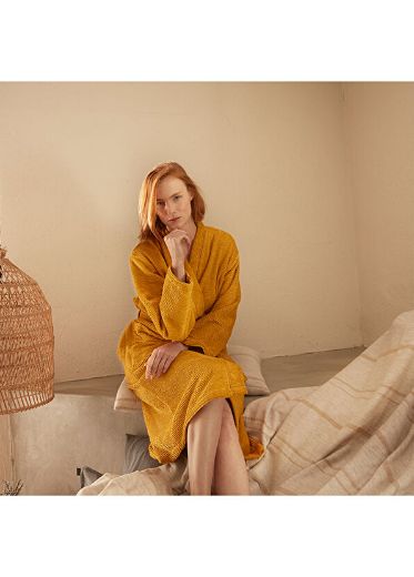 SARDES BORNOZ MANGO SARI resmi